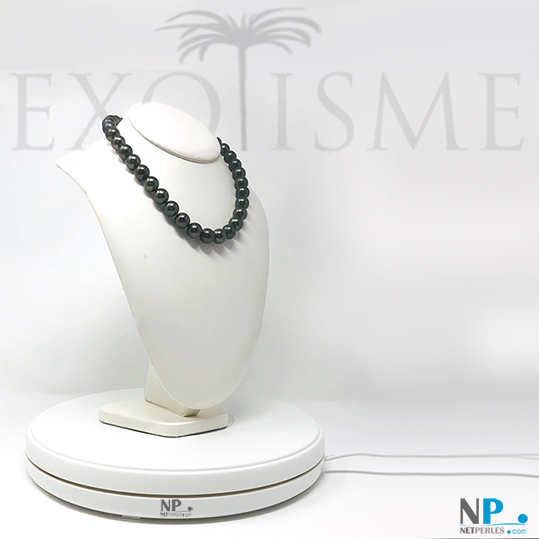 Collier de perles noires de tahiti, lustre intense, teinte profonde, qualite AA/AA+, diametre 10,9 à 11,87 mm